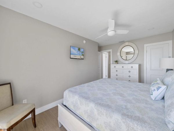 Sanibel Beachfront Vacation Condo with Three Bedrooms